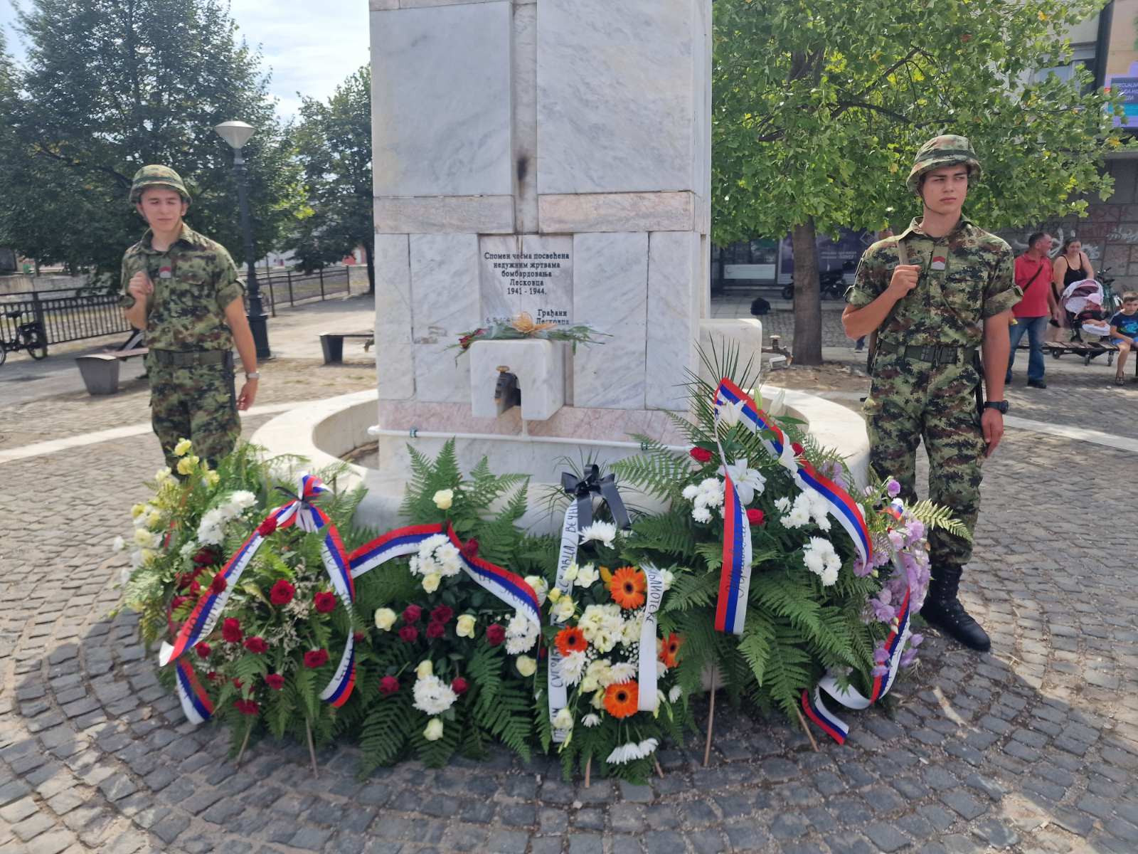 Обележено 80 година од разорног бомбардовања Лесковца 1944.године - Град Лесковац